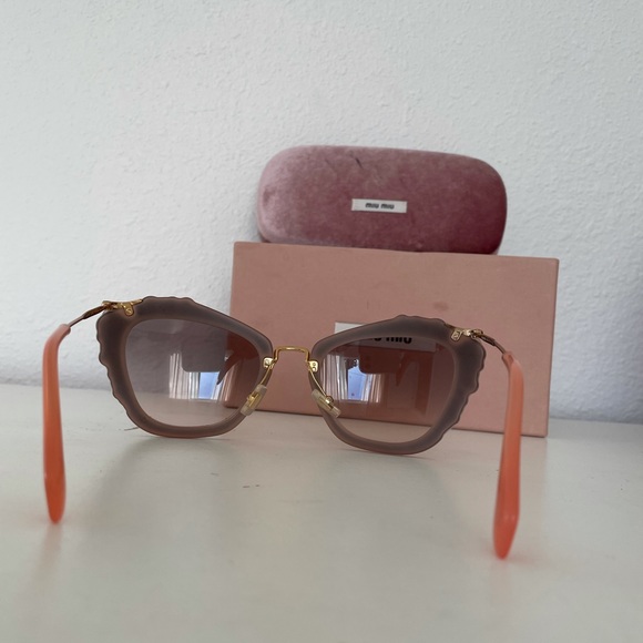 Miu Miu Sunglasses - Picture 5 of 13